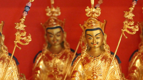 Racconti dei primi tempi di Sogyal Rinpoche a Londra e la visita di Khenpo Jigme Phuntsok Rinpoche a Lerab Ling nel 1993